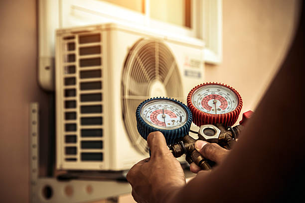 Professional Hvac technician working in Reisterstown, MD